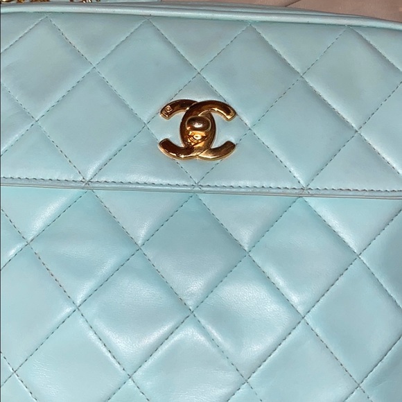 CHANEL 24k Lambskin ClassicFlap CameraBag - Picture 16 of 16